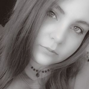 Meet your Posher, Kendra